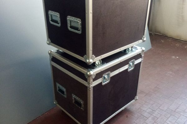 Produzione Flight case su misura produzioneflightcasesumisura1.jpg