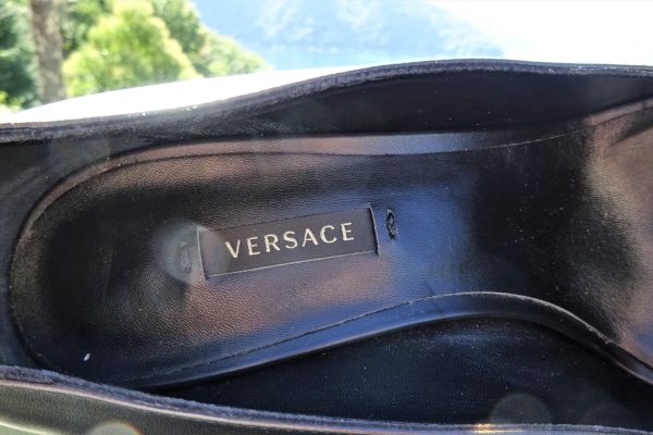 VERSACE leather shoes with a gold-plated buckle size 40 versaceleathershoeswithagoldpl-65c244c3b6f5a.jpg