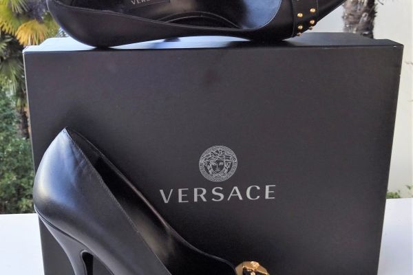VERSACE leather shoes with a gold-plated buckle size 40 versaceleathershoeswithagoldpl-65c24545145cf.jpg