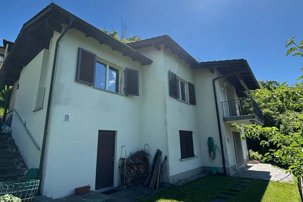Vendesi casa bifamiliare a Purasca vendesicasabifamiliareapurasca-6848644a1fe74.jpeg