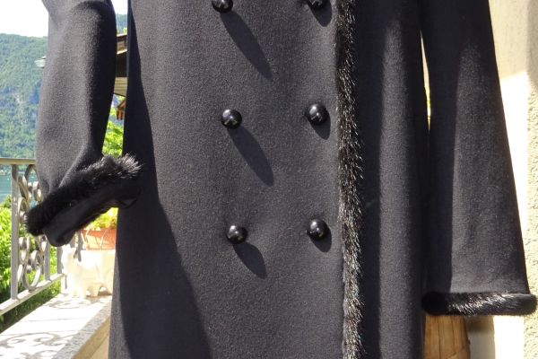 BLUMARINE coat with a mink. WOOL + CASHMEREsize 42 (48IT) ORIGINAL AND NEW! blumarinecoatwithaminkwoolcash-66c4c671cf253.jpg