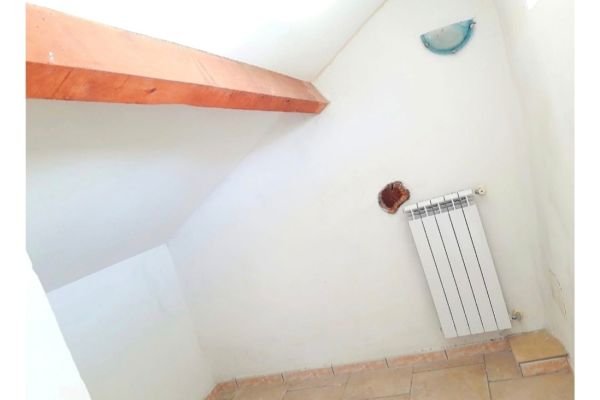 Italia Liguria terra tetto ristrutturato italialiguriaterratettoristrut1234567.jpg