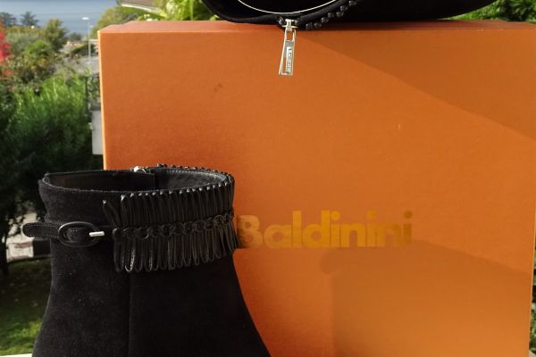 BALDININI ORIGINAL! NEW! suede ankle boots size 37 baldininioriginalnewsuedeankle-670be7a9de5ea.jpg