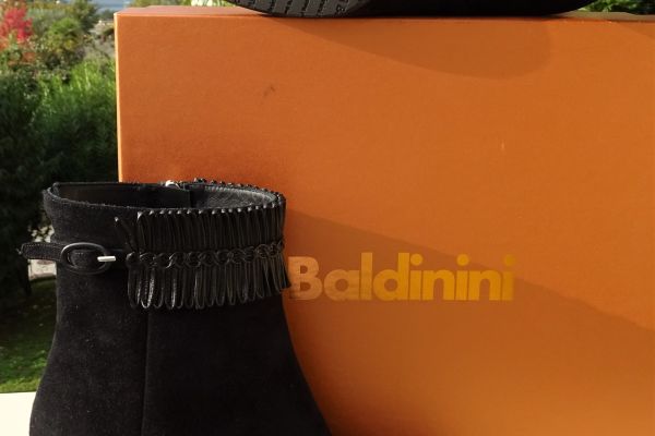 BALDININI ORIGINAL! NEW! suede ankle boots size 37 baldininioriginalnewsuedeankle-670be7c0956af.jpg