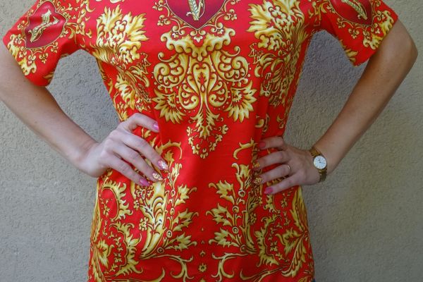VERSACE T-shirt taglia 42 IT ORIGINALE e NUOVA! versacetshirttaglia42itorigina-68039faab44bb.jpg