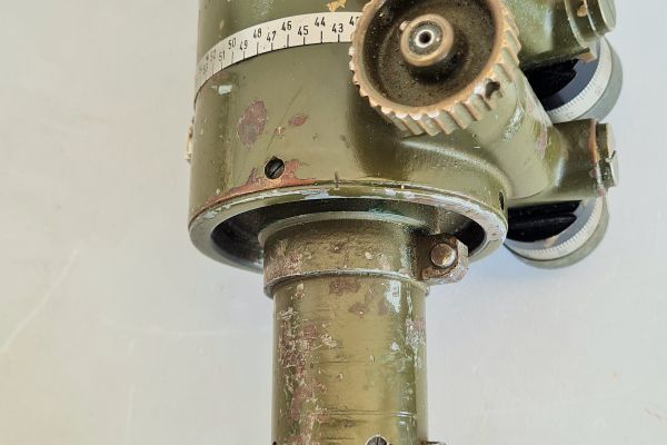 Puntatore  Periscopio Goniometro  militare   italiano WW2  M12 mod.58 Ma 928 4x puntatoreperiscopiogoniometrom1234.jpg