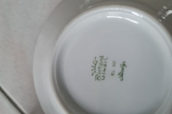 Gio Ponti  coppia di tazzine con coperchio e piattino, gioponticoppiaditazzineconcope12345.jpg