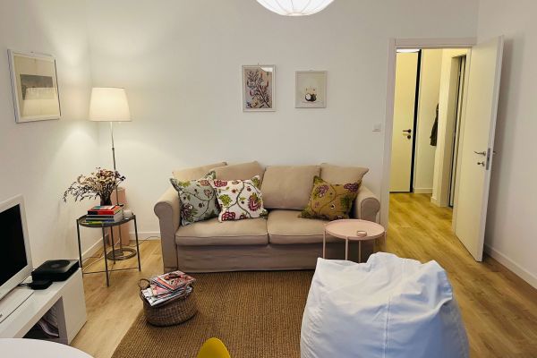 Cercasi subentrante – 2.5 locali moderno a Molino Nuovo – garage incluso cercasisubentrante25localimode1.jpeg