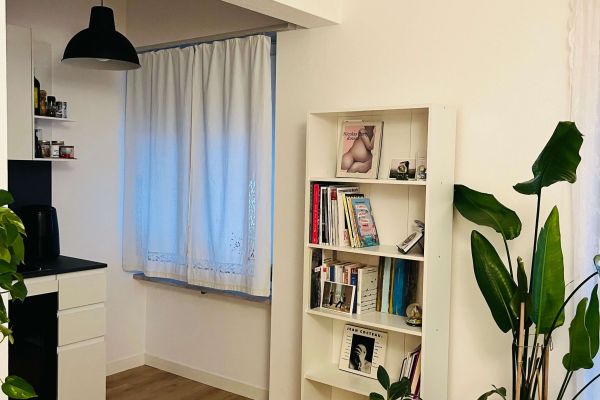 Cercasi subentrante – 2.5 locali moderno a Molino Nuovo – garage incluso cercasisubentrante25localimode123.jpeg