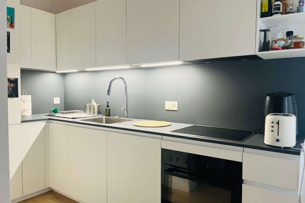Cercasi subentrante – 2.5 locali moderno a Molino Nuovo – garage incluso cercasisubentrante25localimode123456.jpeg