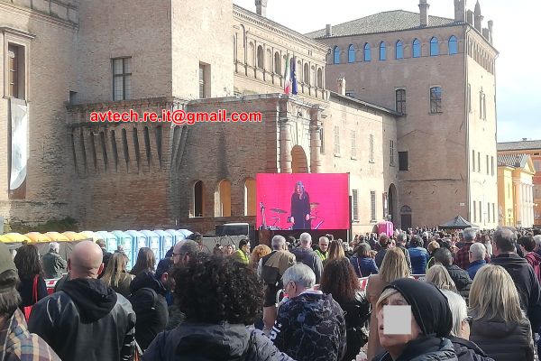Maxischermo LED per eventi maxischermoledpereventi.jpg