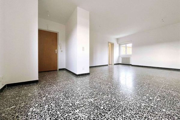 AMPIO APPARTAMENTO DI 3.5 LOCALI NEL NUCLEO ampioappartamentodi35localinel12.jpg