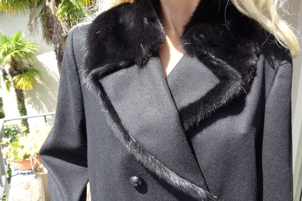 BLUMARINE coat with a mink. WOOL + CASHMERE!  size 42 (48IT) blumarinecoatwithaminkwoolcash-650e056c1c24f.jpg