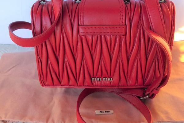 MIU MIU Leather bag colors: bordeaux ORIGINAL! NEW! miumiuleatherbagcolorsbordeaux-64ac6a72cfc88.jpg