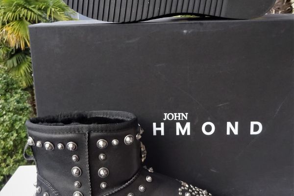 John Richmond UGG REAL FUR! ORIGINAL and NEW!  size: 40 johnrichmonduggrealfuroriginal-66feaeb48aaf4.jpg