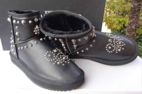John Richmond UGG REAL FUR! ORIGINAL and NEW!  size: 40 johnrichmonduggrealfuroriginal-66feb07a2a6bf.jpg