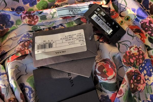 PRADA ORIGINALI e NUOVI Camicette di SETTA 100%! taglie: 40, 42, 44 IT pradaoriginalienuovicamicetted-67f7d83339f8c.jpg