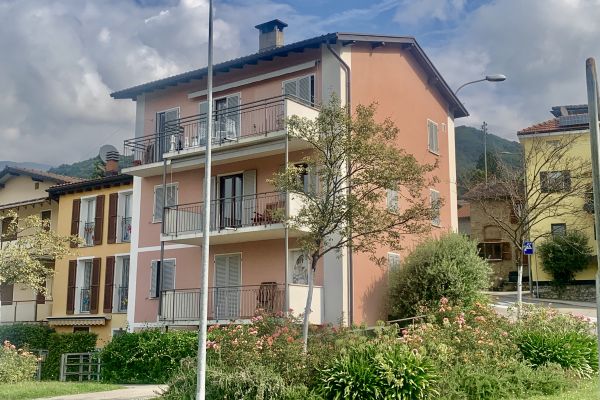 DINO (Lugano): bel appartamento duplex di 4 LOC con vista lago dinoluganobelappartamentoduple.jpeg