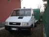 Iveco Daily Autocarro con  gancio traino 396695b.jpg