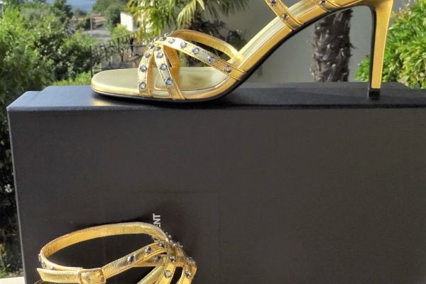 Yves Saint Laurent ORIGINALI e NUOVI! sandali in pelle n.37 e 40 yvessaintlaurentoriginalienuov-68015b8a288d1.jpg