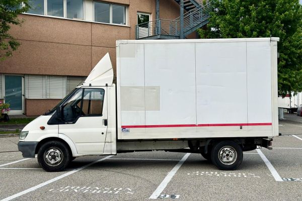 Noleggio furgone (cambio manuale) senza cauzione. noleggiofurgonecambiomanualese1234.jpeg