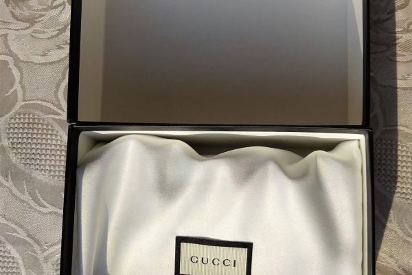 GUCCI ORIGINALE e NUOVO! ! portafoglio con tasca portamonete guccioriginaleenuovoportafogli-6800030792842.jpg