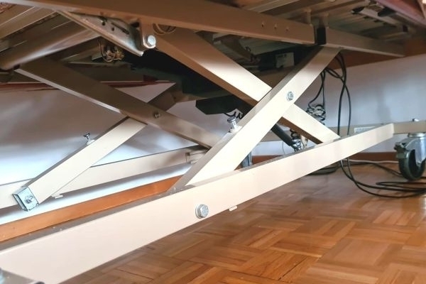 Letto di cura elettrico regolabile con telecomando. CONSEGNA e montaggio GRATIS lettodicuraelettricoregolabile-665fc42c5700e.jpg