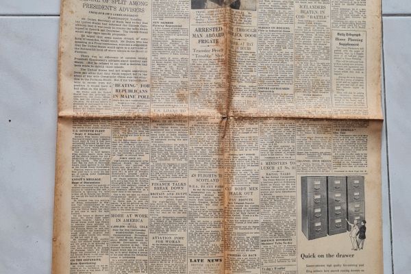 N 3 quotidiani inglesi  1958 di cui  uno  del TIMES edizione  speciale relativa  n3quotidianiinglesi1958dicuiun123.jpg
