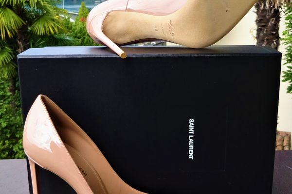 Yves Saint Laurent ORIGINALE! NUOVI! scarpe di pelle color nude, taglia 40 yvessaintlaurentoriginalenuovi-67fbb036f3e7e.jpg