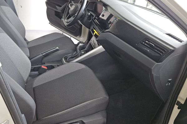 VW Polo DSG 1.0 vwpolodsg10.jpeg