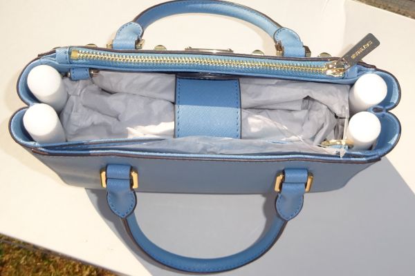 MICHAEL KORS leather bag size: 26х18cm there is a long strap michaelkorsleatherbagsize2618c-64aa93830d0d8.jpg