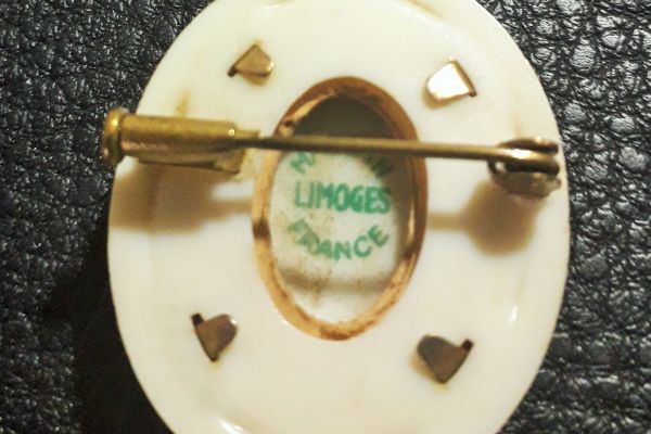 Spilla cammeo  vintage in  porcellana LIMOGES made in France, dipinta a mano con spillacammeovintageinporcellan1.jpg
