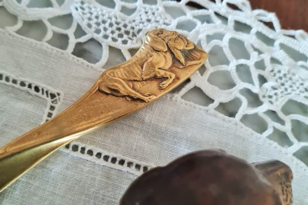 Piccola collezione  n° 3 fermacarte con  effige di  cane piccolacollezionen3fermacartec12.jpg