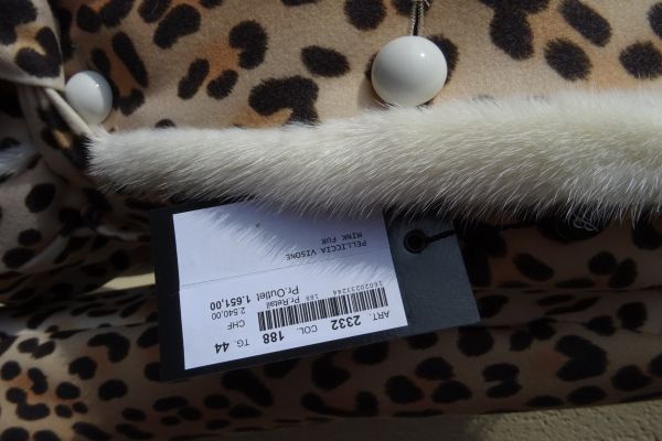 BLUMARINE coat with MINK ! size 38-40 (44-46IT) NEW! blumarinecoatwithminksize38404-67aca3d24e8ec.jpg