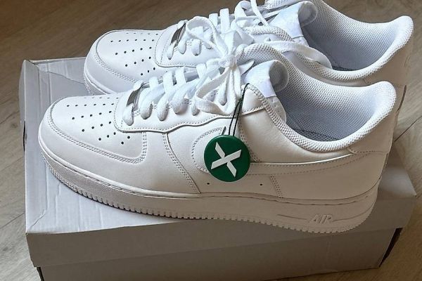 Vendo Nike Air Force NUOVE vendonikeairforcenuove.jpg