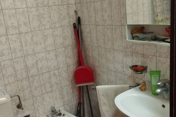 Cerco subentrante locali 1.5 in Genestrerio cercosubentrantelocali15ingene1.jpg