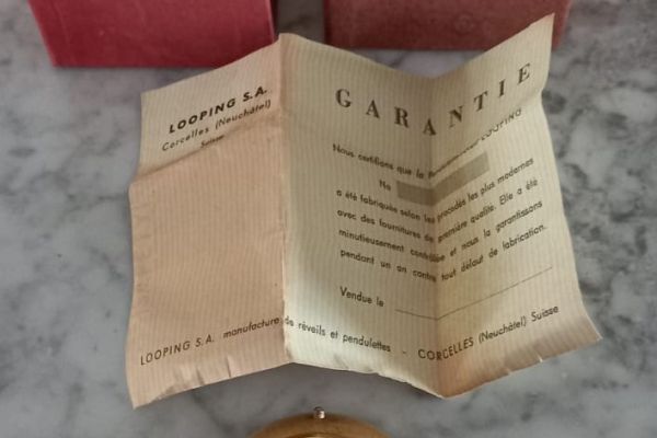 Orologio sveglia LOOPING  ad anello 8 giorni vintage   custodia  cartonata orologiosveglialoopingadanello.jpg