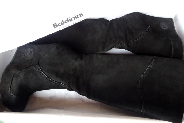 BALDININI ORIGINAL suede boots size 37 baldininioriginalsuedebootssiz-670be8e89883b.jpg
