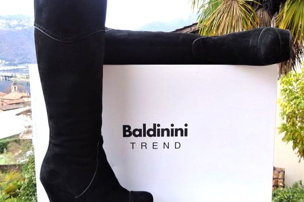 BALDININI ORIGINAL suede boots size 37 baldininioriginalsuedebootssiz-670be9194eb91.jpg