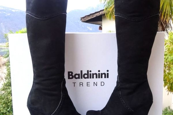 BALDININI ORIGINAL suede boots size 37 baldininioriginalsuedebootssiz-670be92201db7.jpg