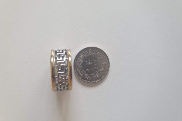 Anello anello.jpg
