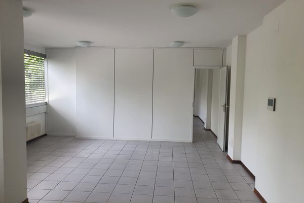 In affitto COMODO UFFICIO IN ZONA CENTRALE A CHIASSO inaffittocomodoufficioinzonace1.jpg