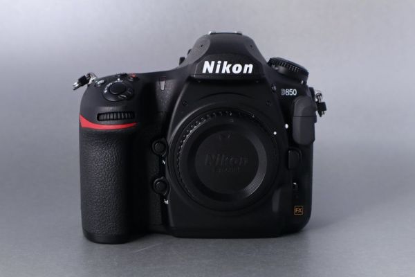 Nikon D850 nella confezione originale nikond850nellaconfezioneorigin.jpeg