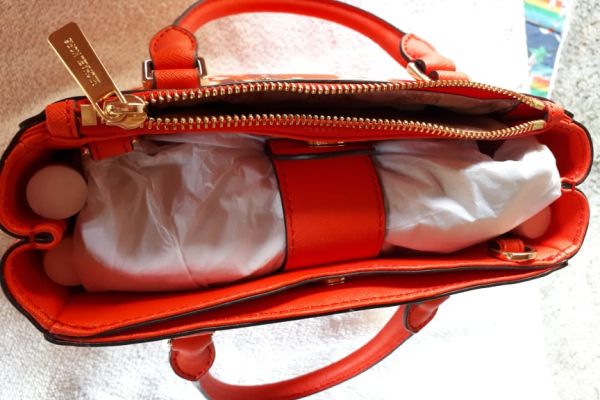 MICHAEL KORS Borsa in pelle. ORIGINALE e NUOVA! c'è una lunga cinghia michaelkorsborsainpelleorigina-67f7d396f3b2d.jpg