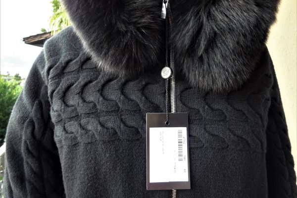 BLUMARINE coat (wool+cashmere) with Fox fur collar size 38 and 40 (44 and 46IT) blumarinecoatwoolcashmerewithf-66fc5dbf05b50.jpg
