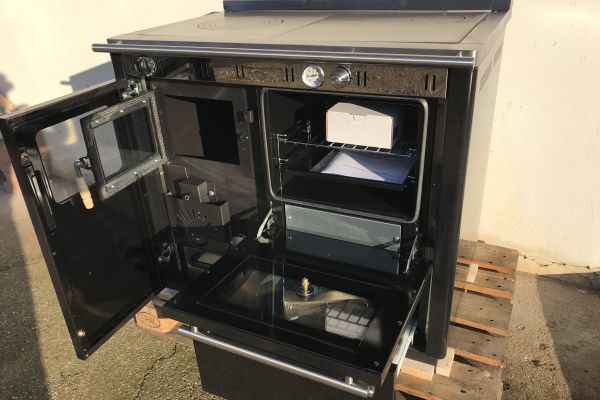 Termocucina idro legna caldaia no Gas termocucinaidrolegnacaldaianog.jpg