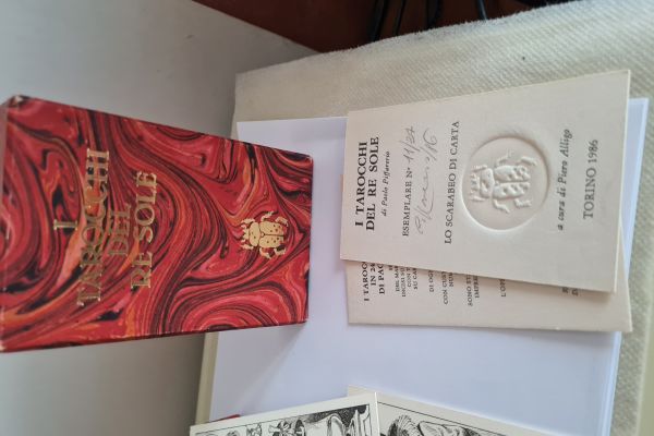 I Tarocchi del Re Sole  di Paolo Piffarerio  edizione firmata e numerata 11/34   itarocchidelresoledipaolopiffa1.jpg