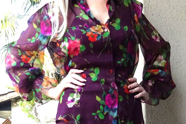 BLUMARINE camicetta SETA 100%! taglia 40 e 42 IT ORIGINALE e NUOVA! blumarinecamicettaseta100tagli-680159bfae0a1.jpg