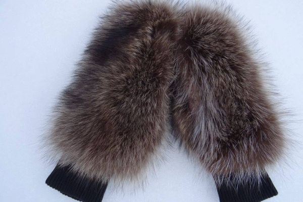 BALLY mittens leather and real fur! size 8,5 ORIGINAL and NEW! ballymittensleatherandrealfurs-6570d4adb9fdb.jpg
