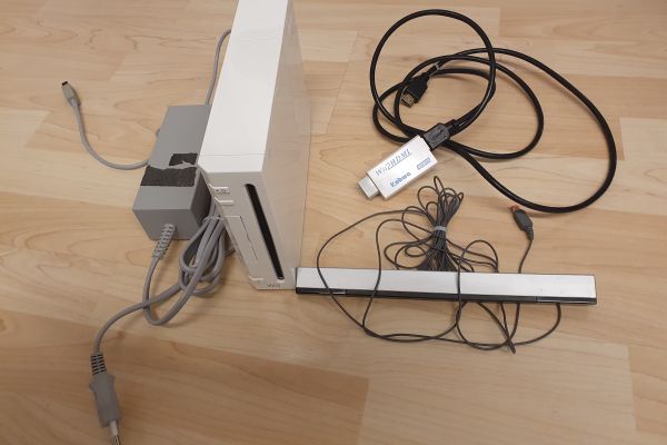 Nintendo WII con giochi e accessori nintendowiicongiochieaccessori1.jpg